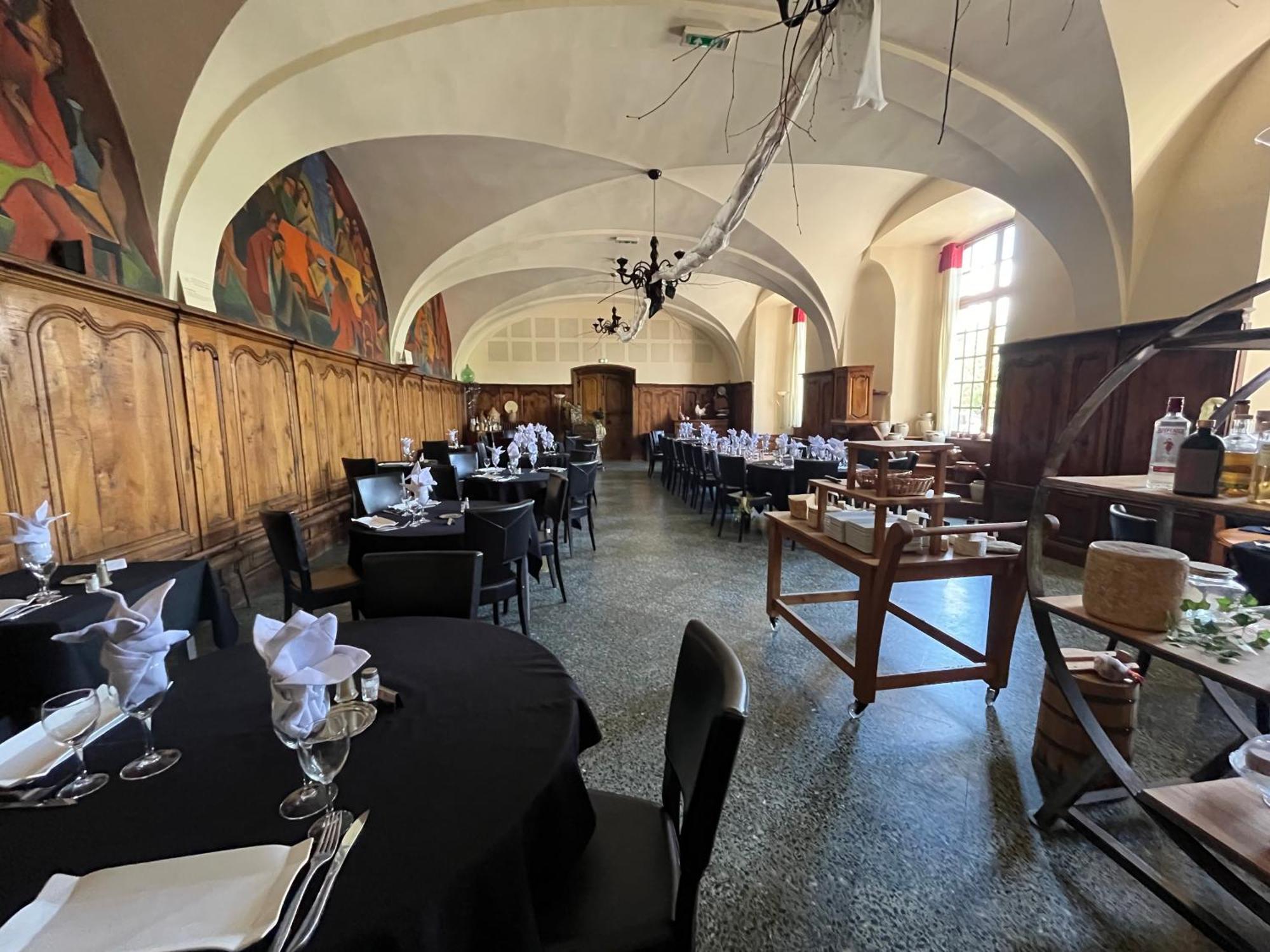 Logis Hotel Ancien Grand Seminaire Saint-Flour  Extérieur photo